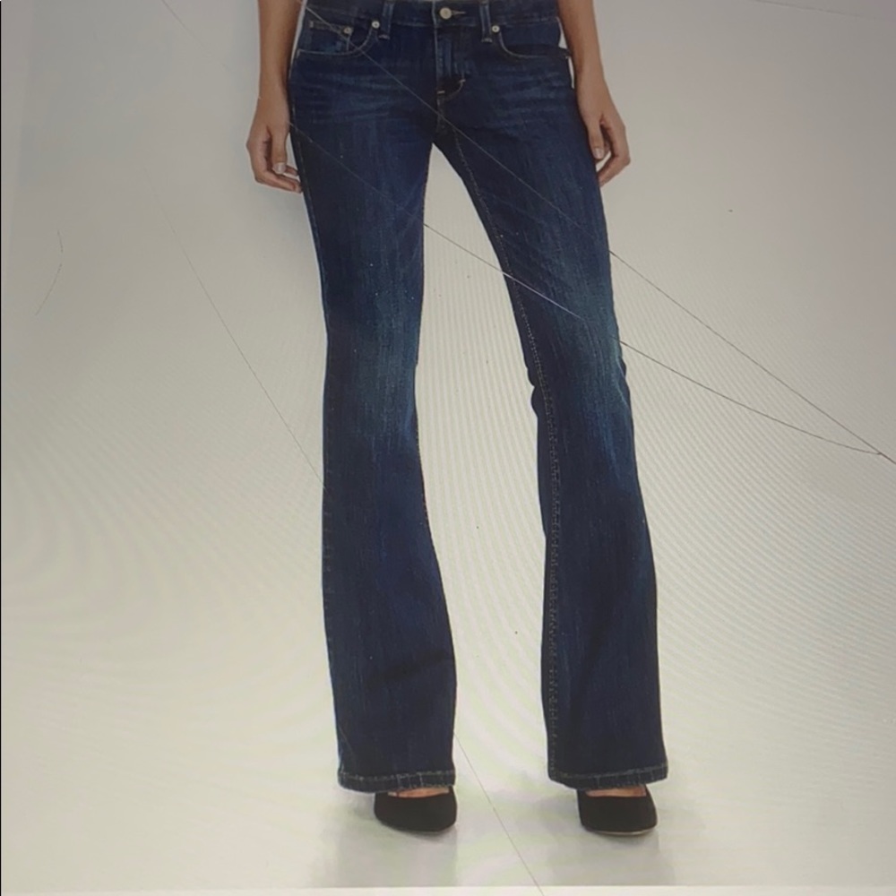 518 Levi’s Jeans 26